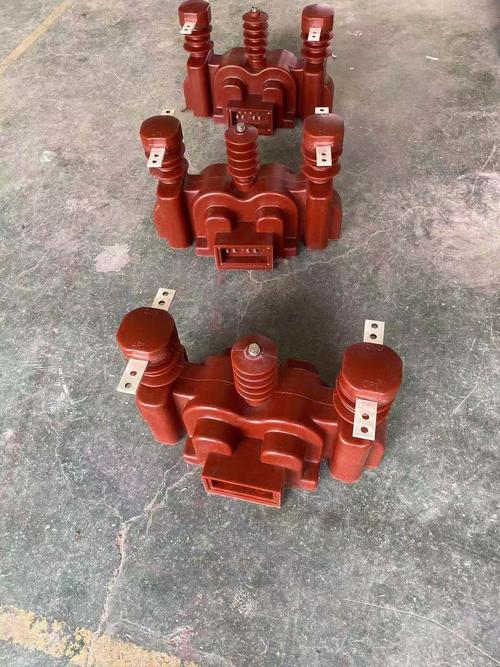 10kV戶(hù)外桿上干式計(jì)量箱的選型、安裝與計(jì)量?jī)x器修理全解析